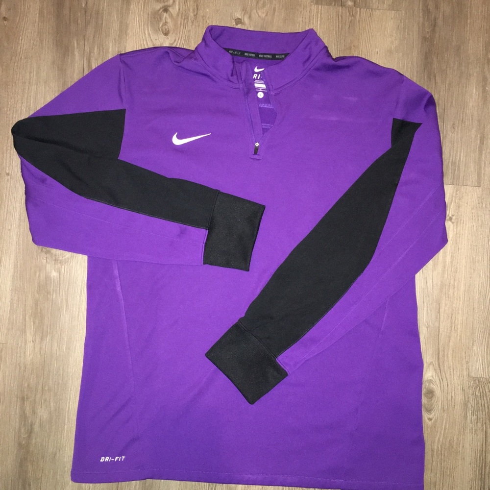 Nike dri fit pullover